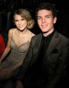 taylor-swift-brother